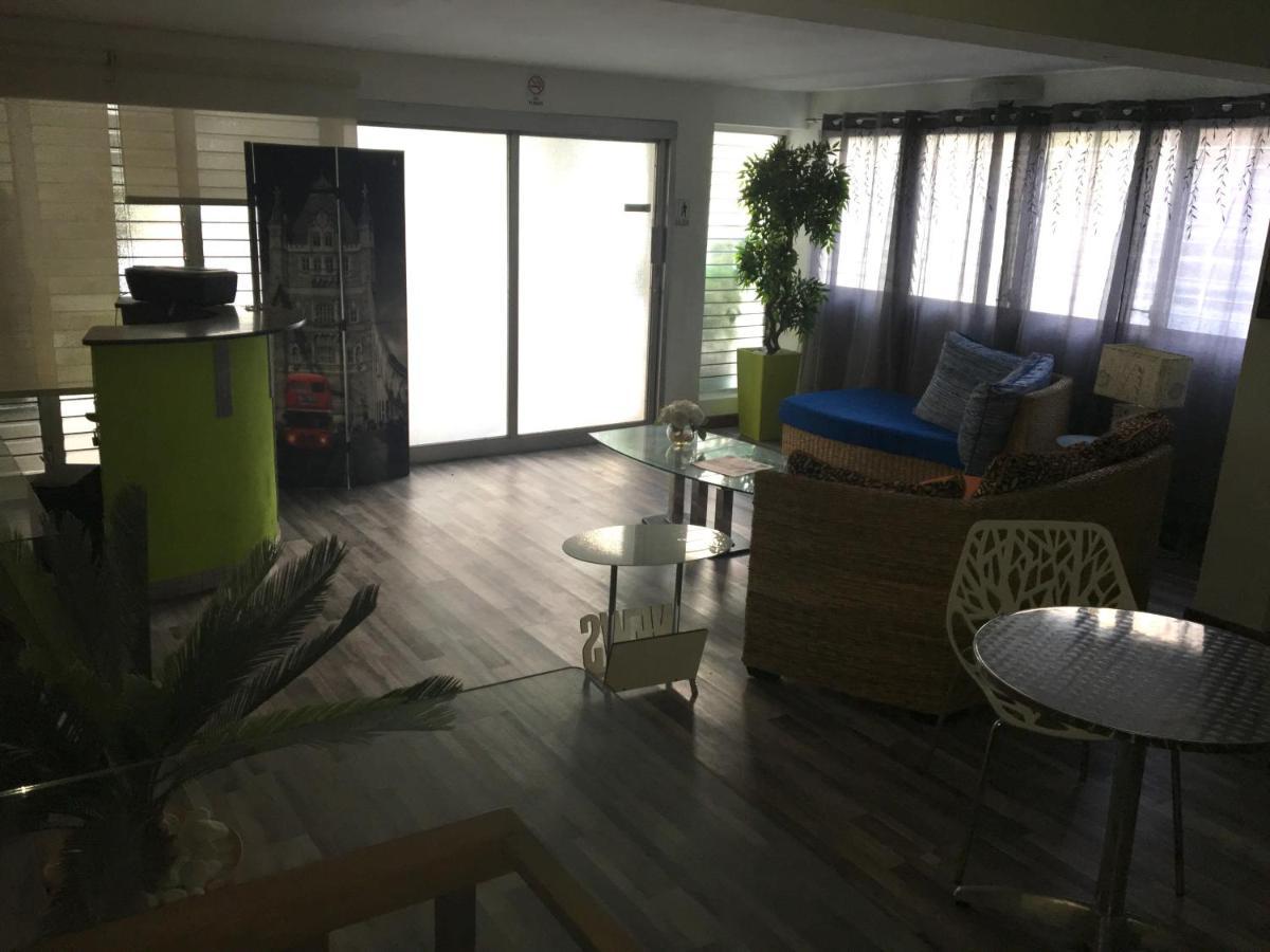 Serenade Lodging Rooms Panama City Exterior photo